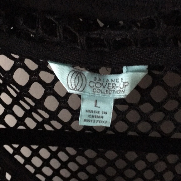 Beach Cover up - Picture 4 of 5